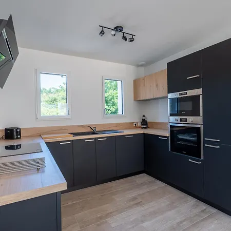 Holiday home Maison Neuve Climatisee, 8 Pers, Proche Plages, Surf, Wi-fi, Terrasse, Parking, Menage Inclus - Fr-1-319-526